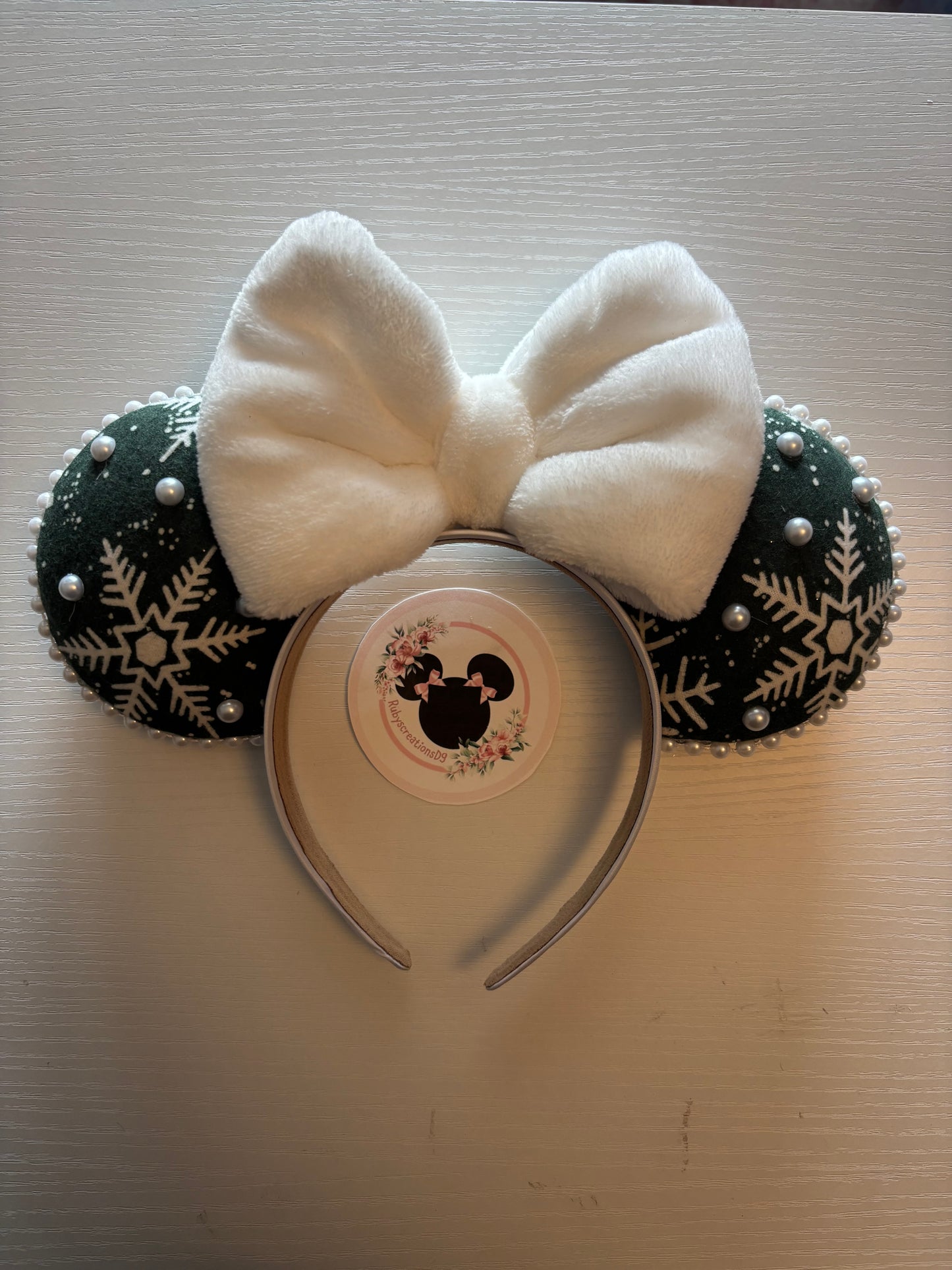 Emerald mouse ears