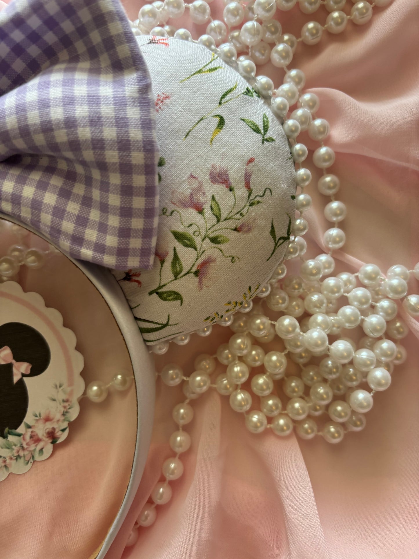 Orchid kiss mouse ears