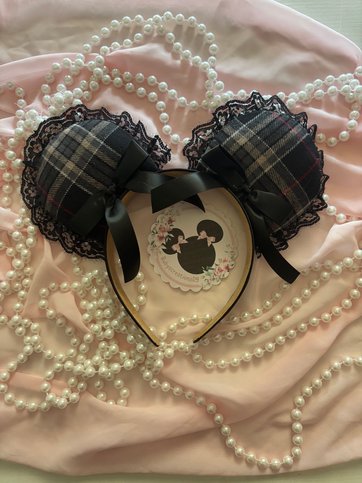 Lola coquette mouse ears