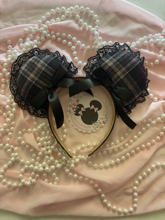 Lola coquette mouse ears