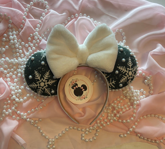 Emerald mouse ears