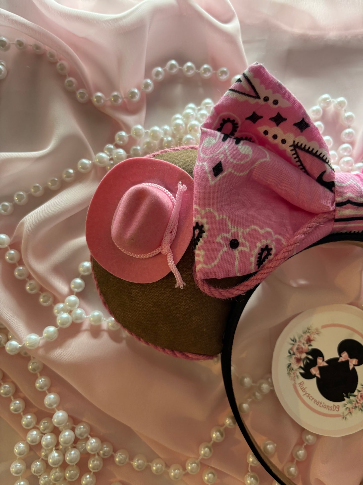 Annabelle mouse ears