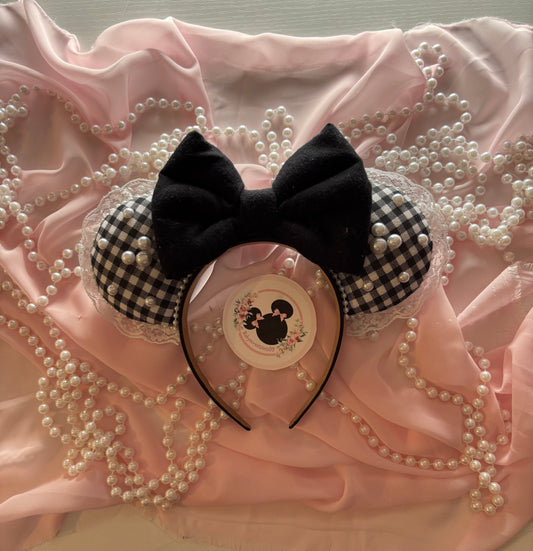 Tuxedo mouse ears