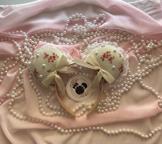 Amber coquette mouse ears