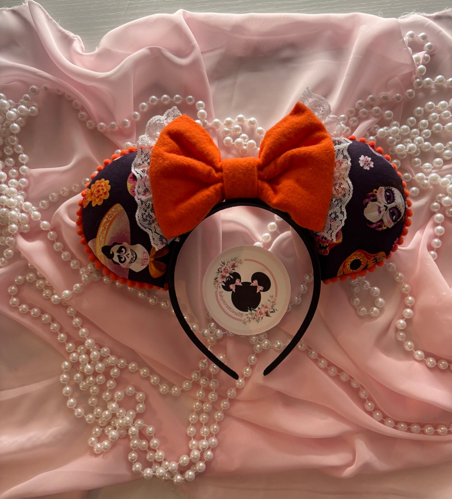 Pepita mouse ears
