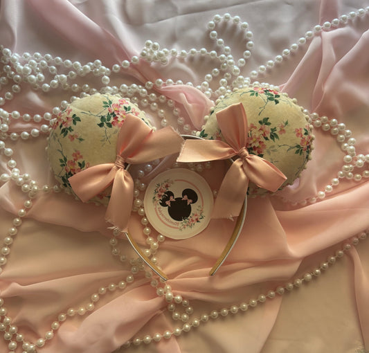 Rosa mouse ears