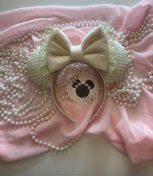 Pickle dot mouse ears